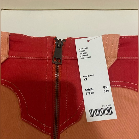 BDG mini skirt pink orange size XS zipper front back pockets jean look NWT - Picture 3 of 4